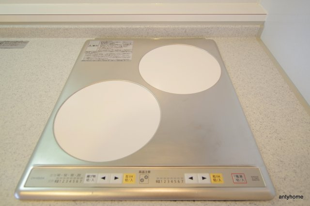 フローライト南森町　仲介手数料無料のキッチン