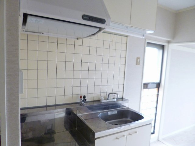 高槻市南芥川町の賃貸マンションのキッチン