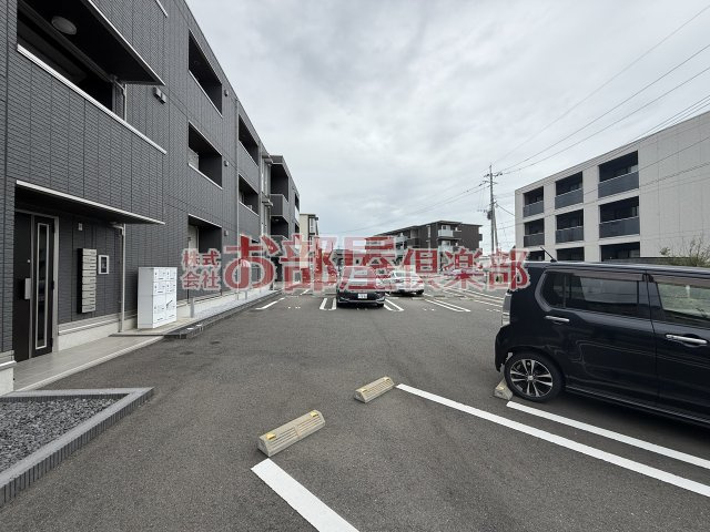 D-roomT.MⅡの駐車場|駐車場に車を止められます