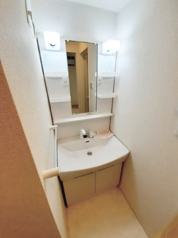 フレグランスの独立洗面台