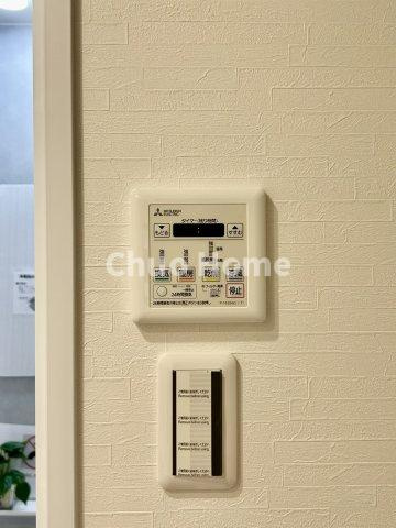 マンション第2木場の冷暖房・空調設備|【浴室乾燥機】暖房・冷風・換気・乾燥が可能です。毎日を快適に過ごせるうれしい機能が揃っています。雨の日の洗濯物も安心です。