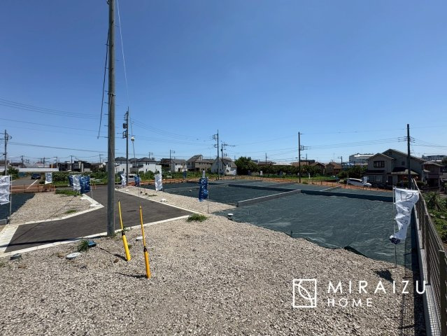 【前面道路含む現地写真】 | 陽の光をたっぷりと浴びながら気持ち良く生活ができます。夢のマイホーム、夢ではなく実現出来ます！見学・ご相談などお気軽にご連絡ください♪