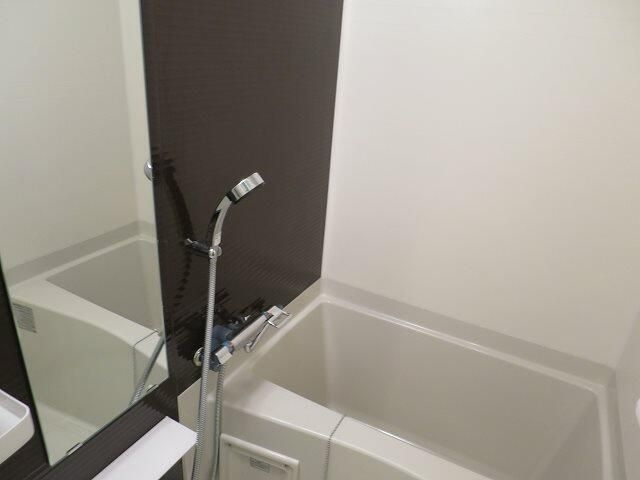 AZEST亀戸Ⅱの浴室