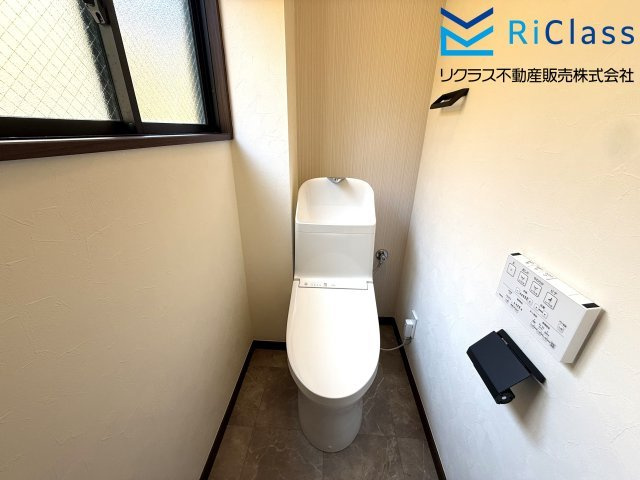 中古戸建　神戸市長田区二葉町8丁目6のトイレ|清潔感のあるトイレです