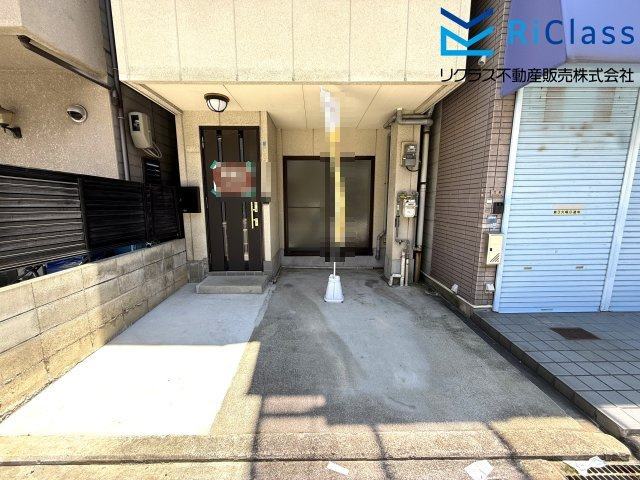 中古戸建　神戸市長田区二葉町8丁目6の外観|駐車スペースあります