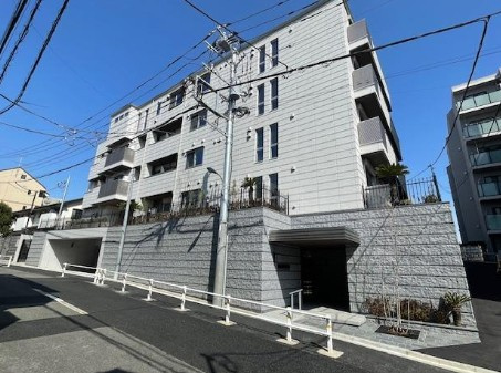 アローマ王子本町の外観