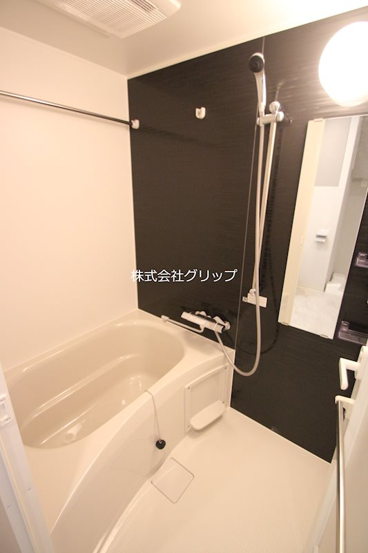 横浜市中区山下町の賃貸マンションの浴室