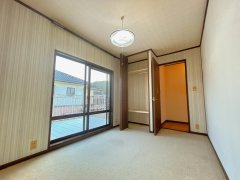 【洋室】 | 光市室積6丁目戸建 | 2階南東側洋室