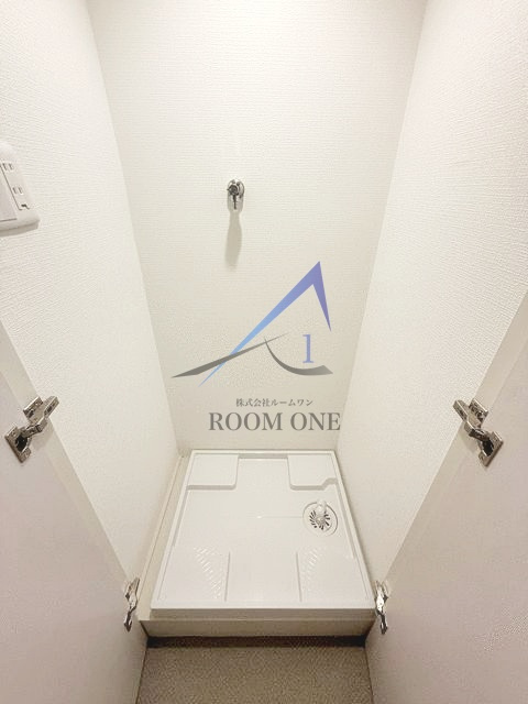 パークノヴァ神宮前の設備|洗濯機置場です。