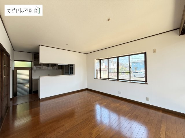 【居間・リビング】 | 行田市駒形1丁目　中古住宅   | 現地(2026年7月撮影)