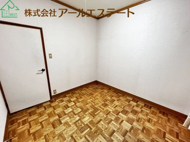 姫路市御立西3丁目　　中古戸建の洋室
