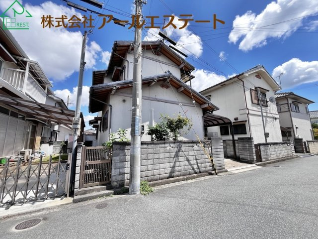 姫路市御立西3丁目　　中古戸建の前面道路含む現地写真