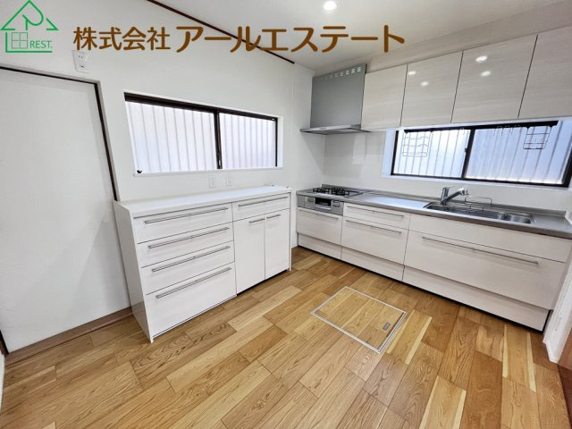 姫路市御立西3丁目　　中古戸建のキッチン