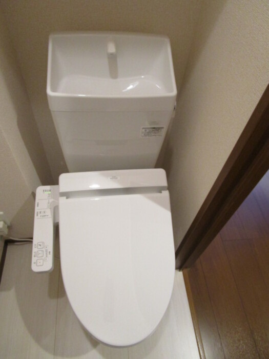 川崎市多摩区長尾５丁目のアパートのトイレ