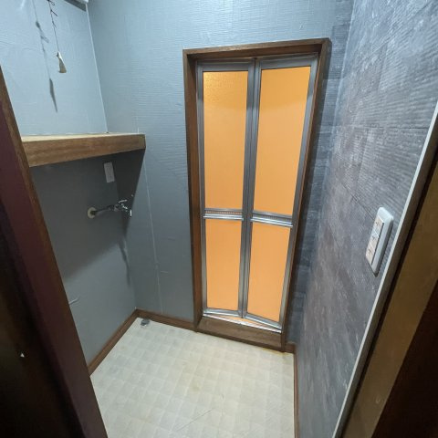 登別市美園町5丁目33-4戸建の玄関