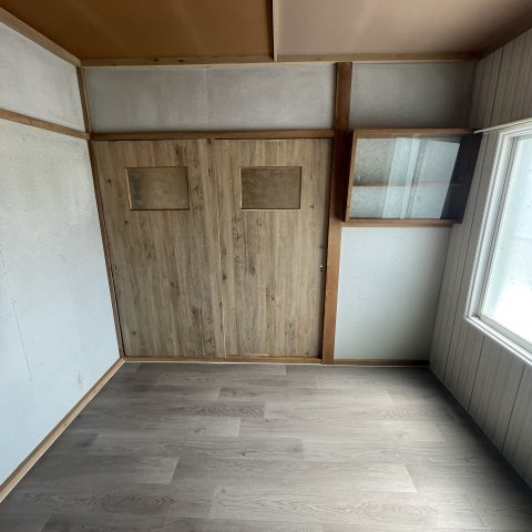 登別市美園町5丁目33-4戸建の居間・リビング
