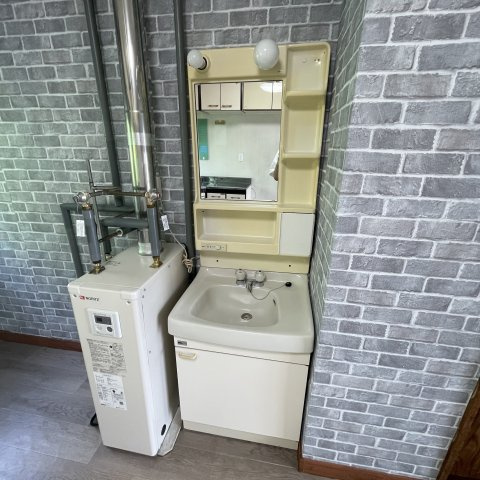 登別市美園町5丁目33-4戸建の洗面所
