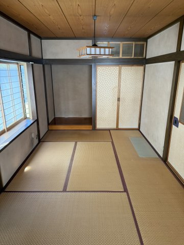 南陽市宮内の和室