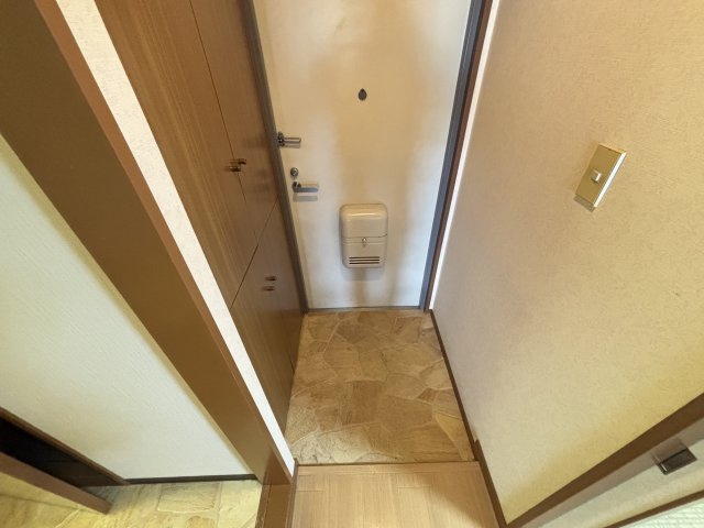 セレーナ喜志参番館Ⅱの玄関