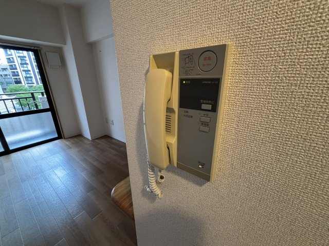 【TVモニター付きインターフォン】