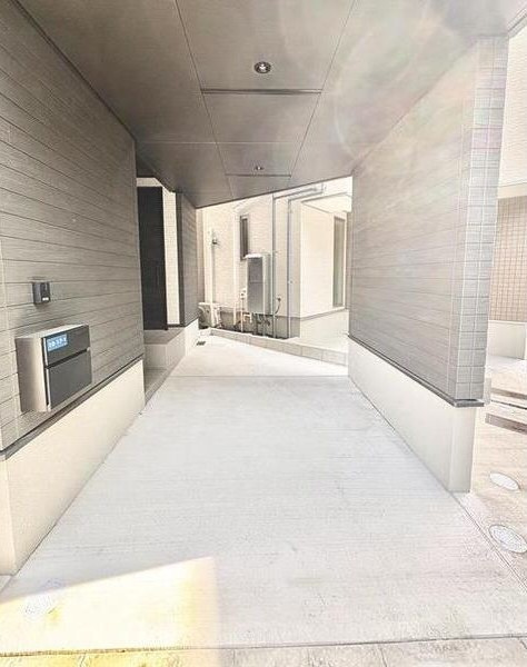 栄生２丁目戸建の駐車場