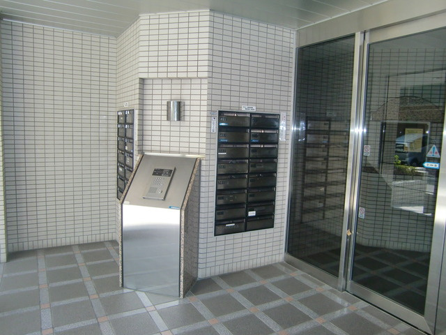 ロイヤル六甲駅前のセキュリティ|オートロック