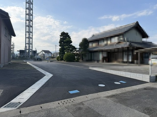 3区画分譲地　領家町1丁目　C区画の前面道路含む現地写真