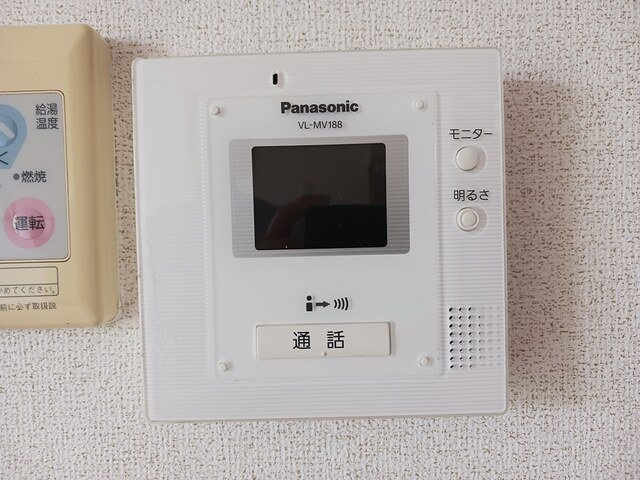 エステル　Ｂの玄関|収納もある玄関です