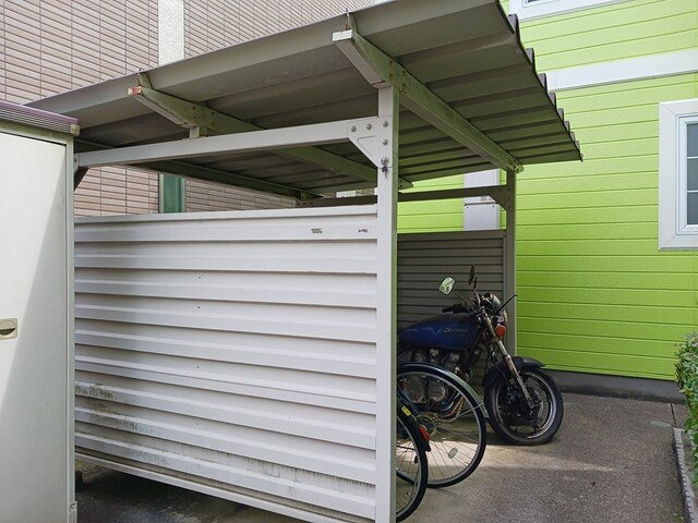 エステル　Ｂの駐車場|駐車場があるので、車を買う予定の方も安心です