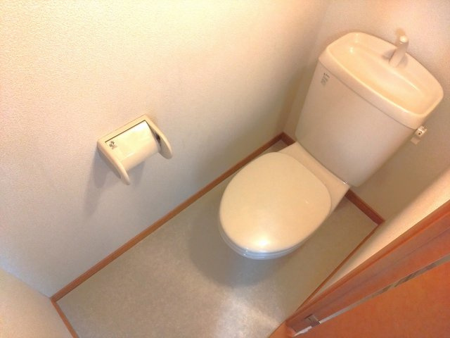 レオパレスエルグレースのその他|風呂・トイレ別