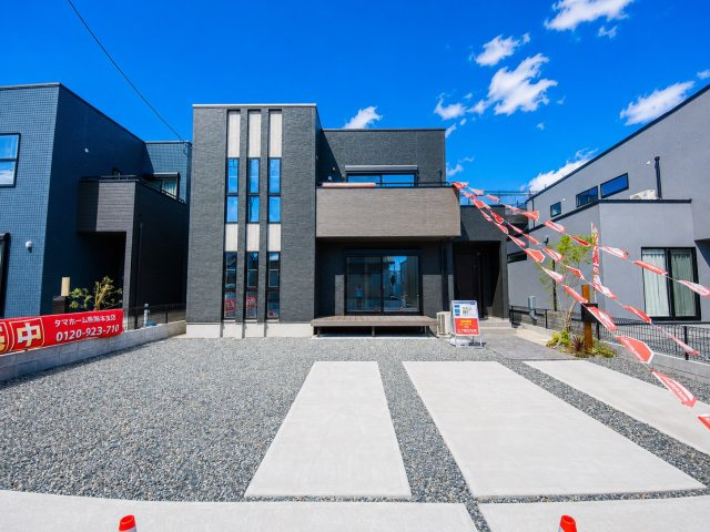 タマタウン野田／南区野田2丁目／3号棟の前面道路含む現地写真