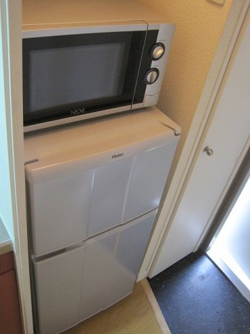 レオパレス燕良のその他|冷蔵庫、電子レンジ