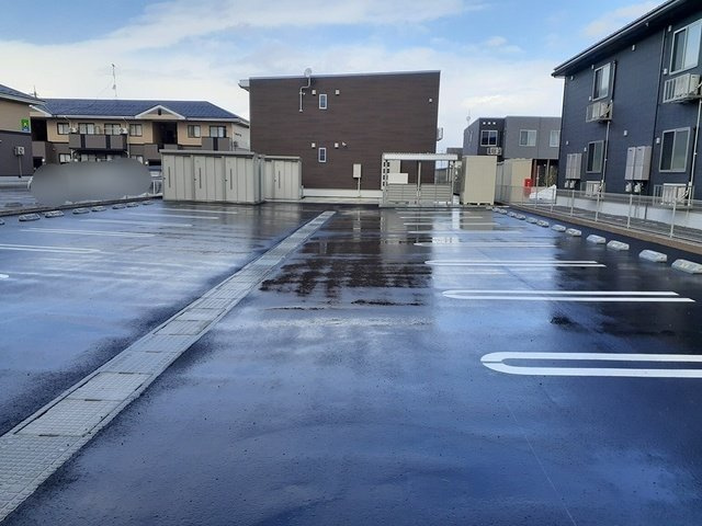 プラシードイースト・カーサの駐車場|駐車場があります