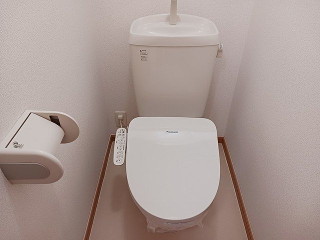 アイリス　Ｃのトイレ|清潔感のあるトイレです