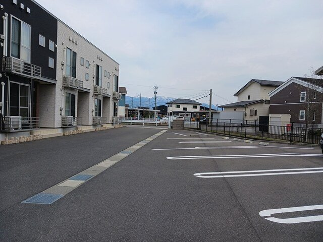 レ・セーナ　東森田の駐車場|駐車場です