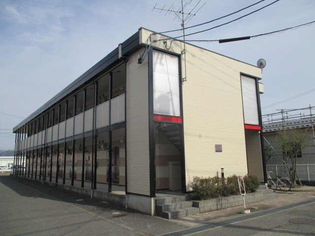 レオパレスグリーンⅡの外観|外観は落ち着いています