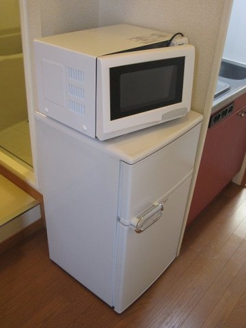 レオパレスひまわりのその他|冷蔵庫・電子レンジ
