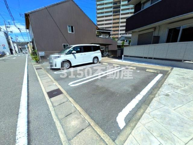 ライム ライト 岐阜の駐車場