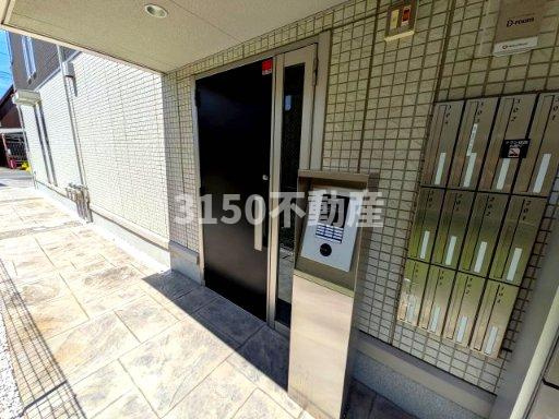 ライム ライト 岐阜のエントランス