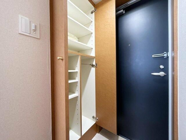 マイナビＳＴＡＹ護国寺の玄関