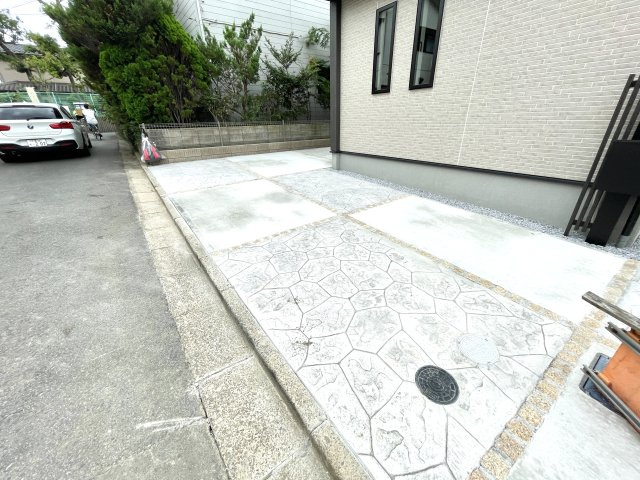 グラファーレ船橋市咲が丘２丁目２４期の駐車場