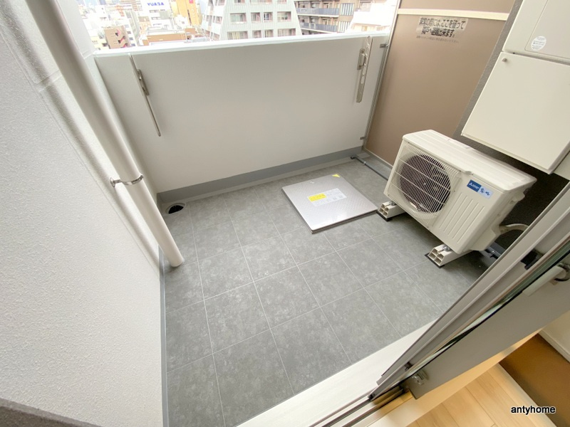 アーバネックス心斎橋EAST 仲介手数料無料のバルコニー