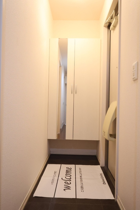 メゾン　エミグラント　A棟の玄関