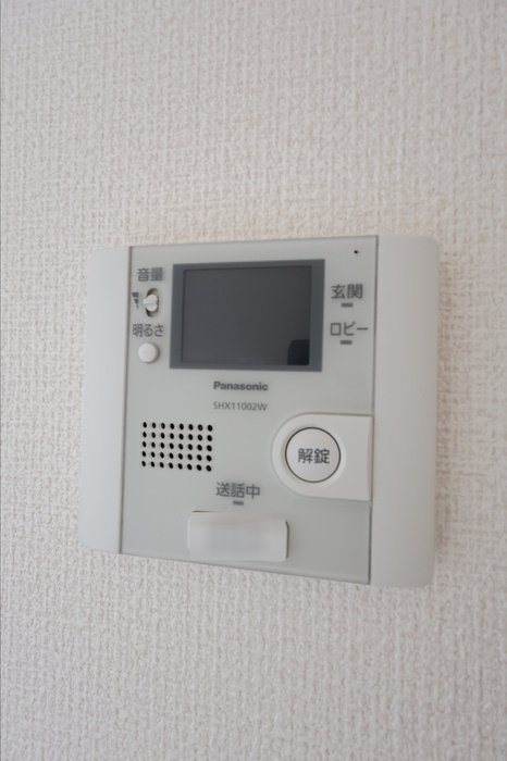 メゾン　エミグラント　A棟