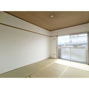 堀内ハイツの和室
