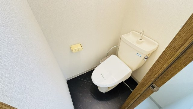 筑紫野市原田５丁目のアパートのトイレ