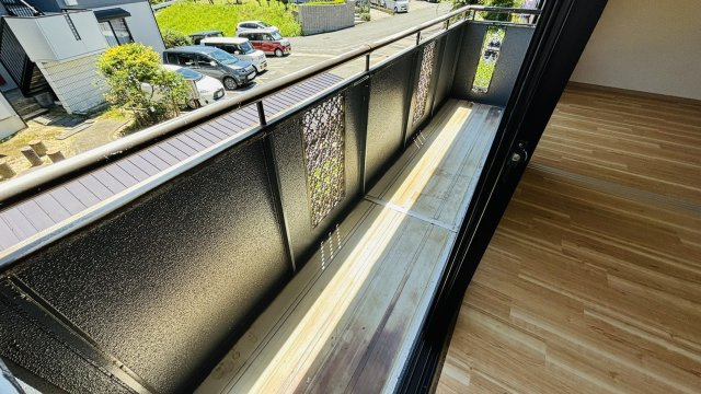 筑紫野市原田５丁目のアパートのバルコニー