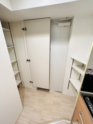 【玄関】セレニテ甲子園Ⅱ