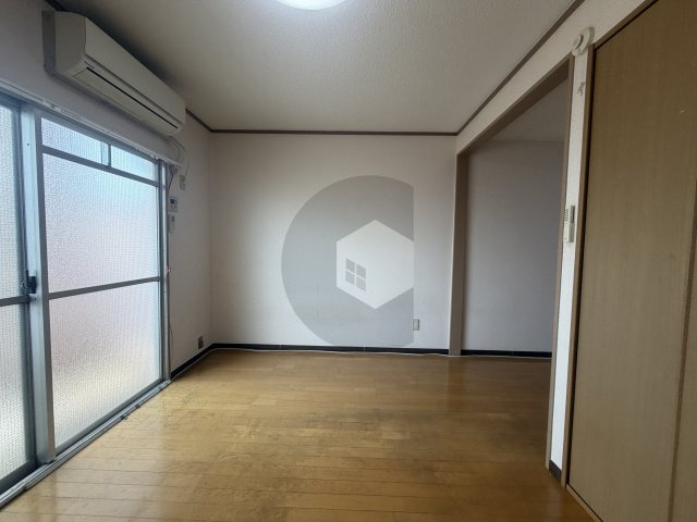 ミドービルの寝室