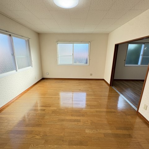 虻田郡洞爺湖町旭町5の居間・リビング